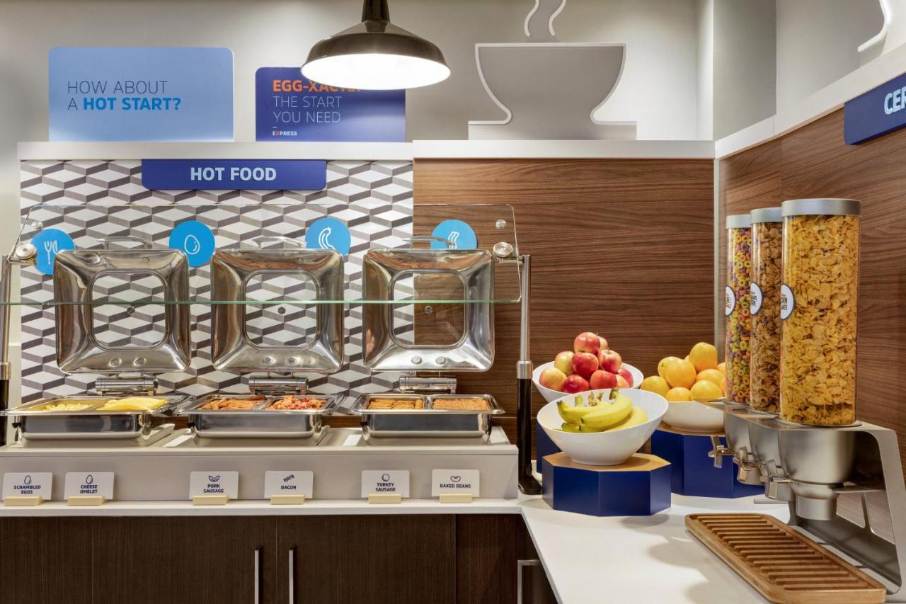Express Vancouver-metrotown 3*